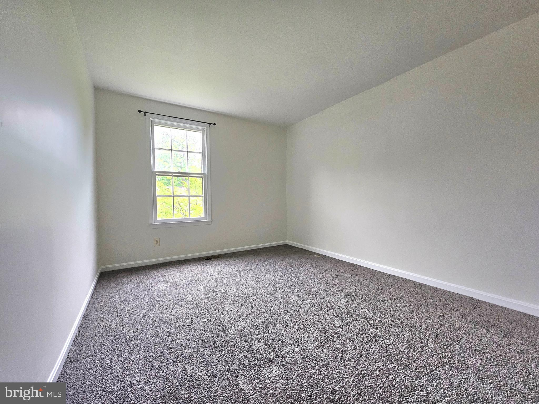 KINGS PARK WEST - Residential Lease
