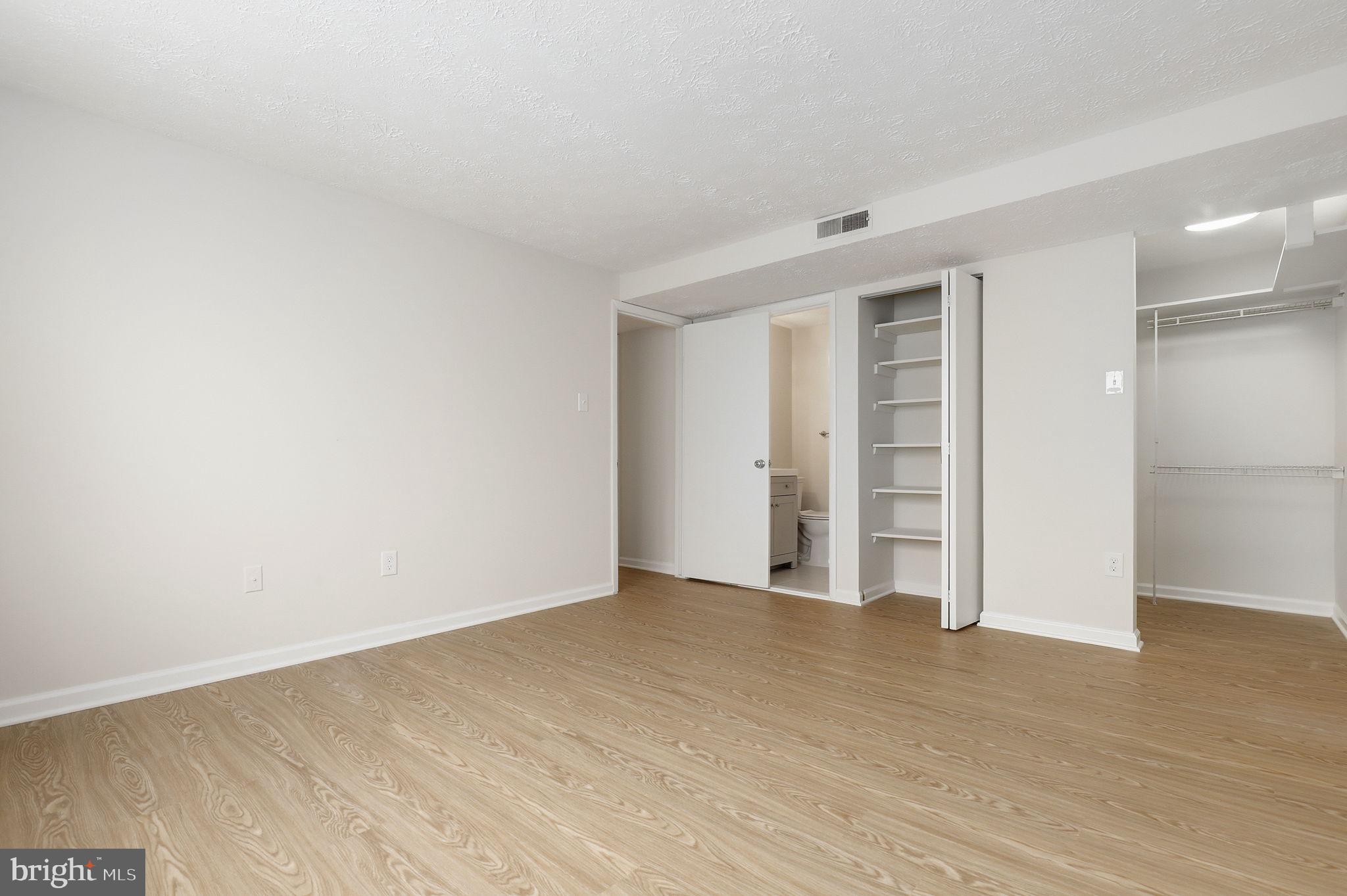 GREENFIELD COMMONS - Residential