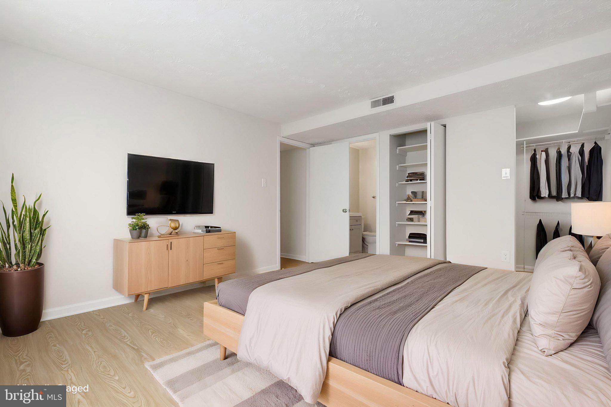 GREENFIELD COMMONS - Residential