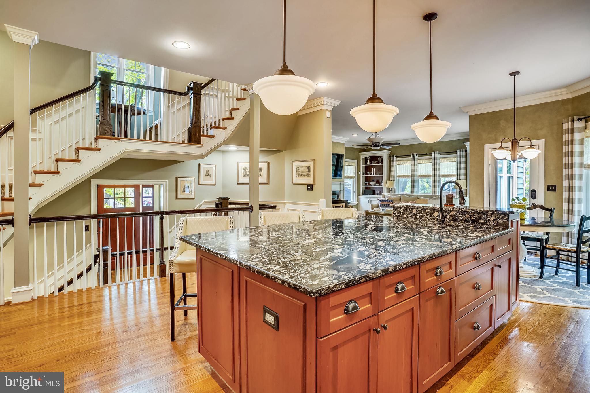 ROSEMONT PARK - Residential