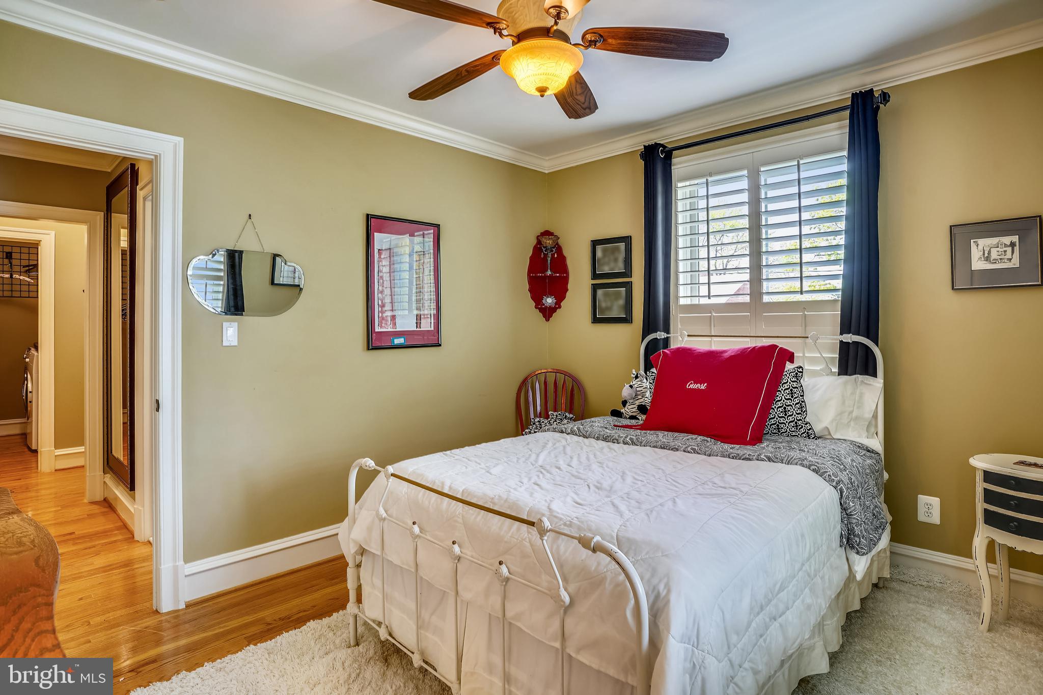 ROSEMONT PARK - Residential