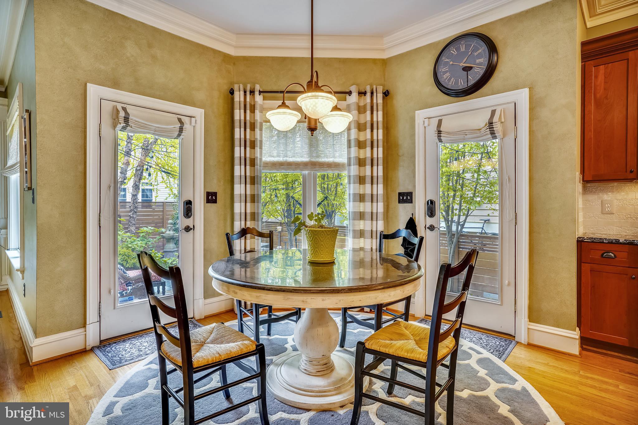 ROSEMONT PARK - Residential