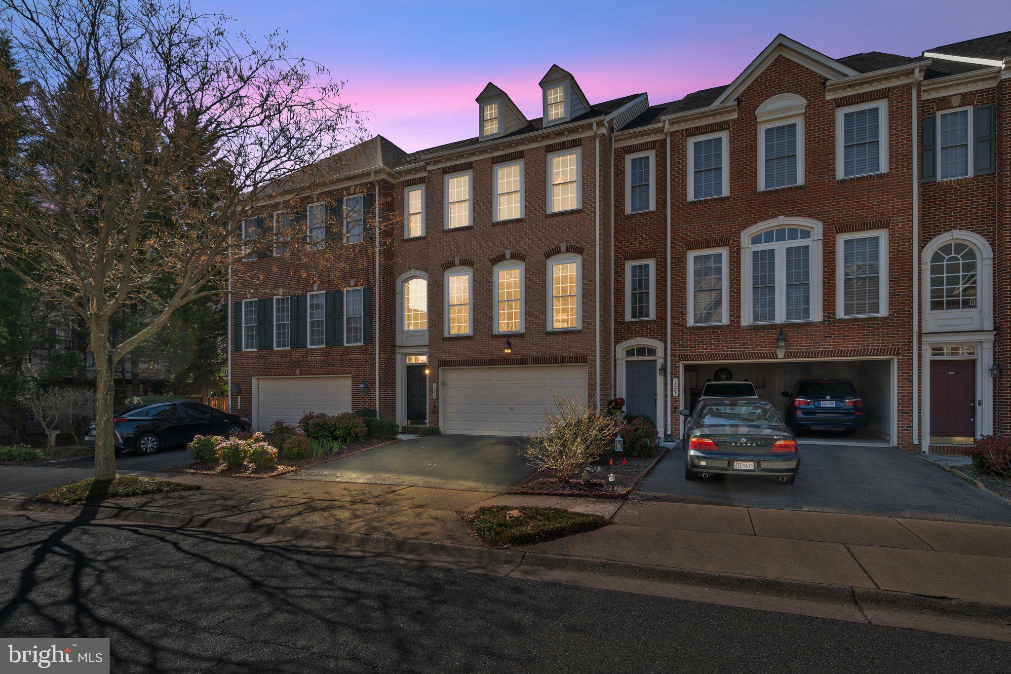 QUINCE ORCHARD PARK - Residential