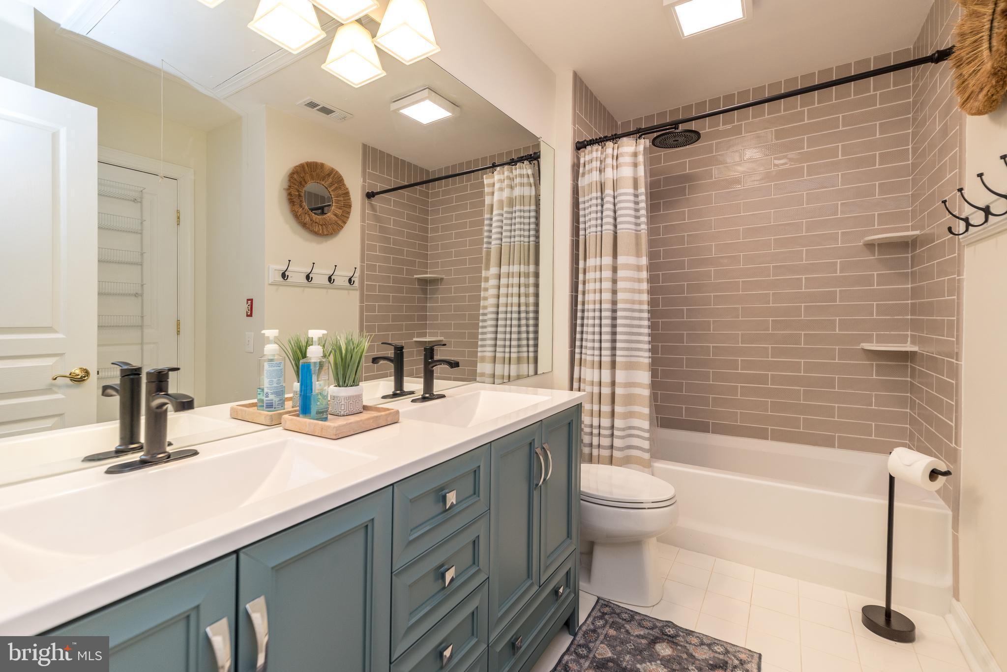 CHESTNUT CREEK - Residential