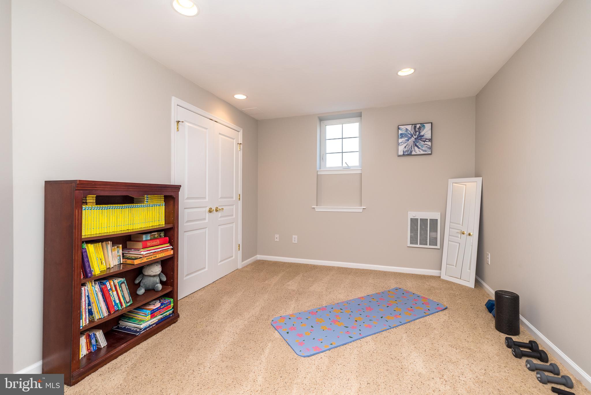 CHESTNUT CREEK - Residential