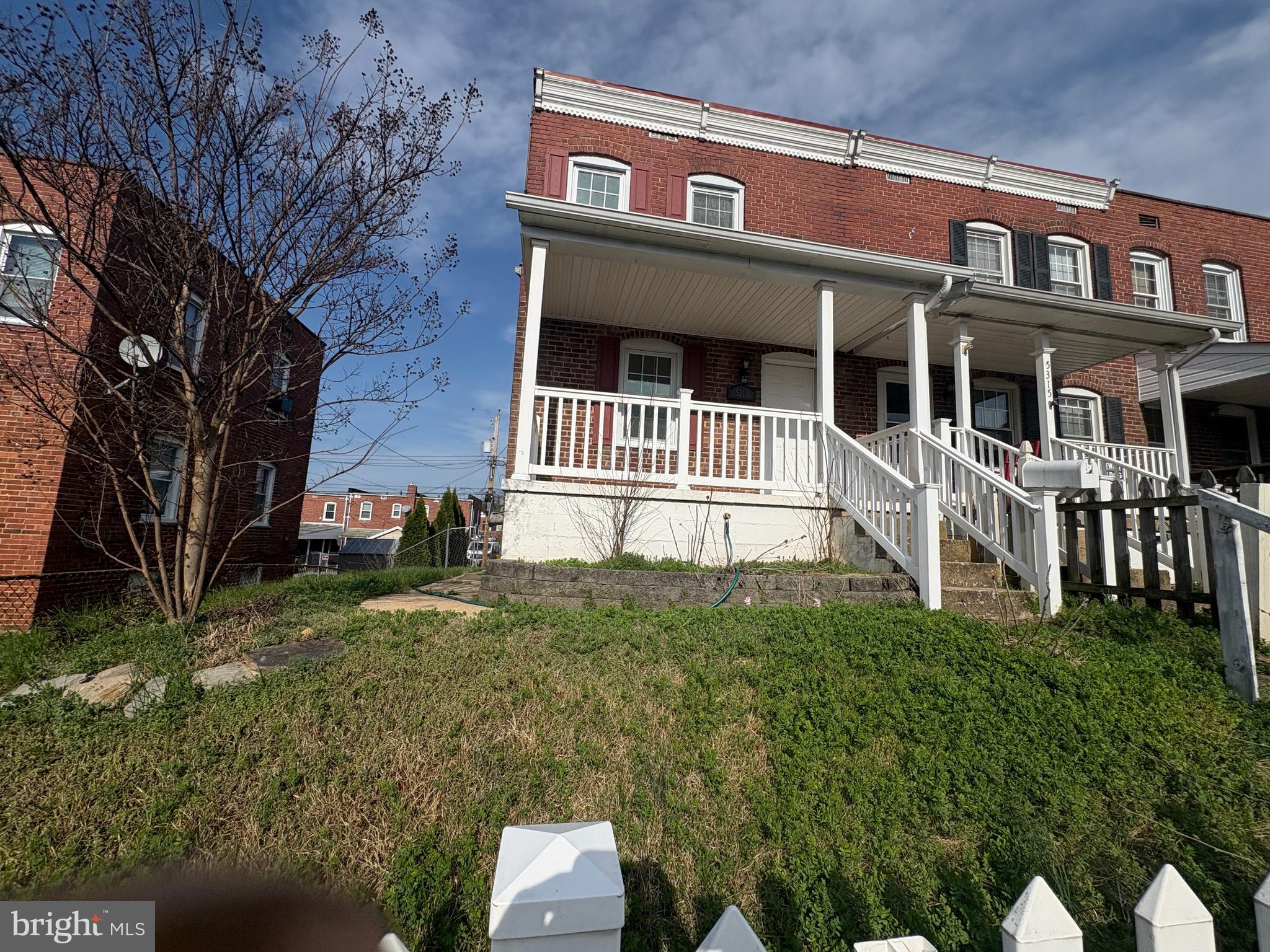ARUNDEL VILLAGE - Residential