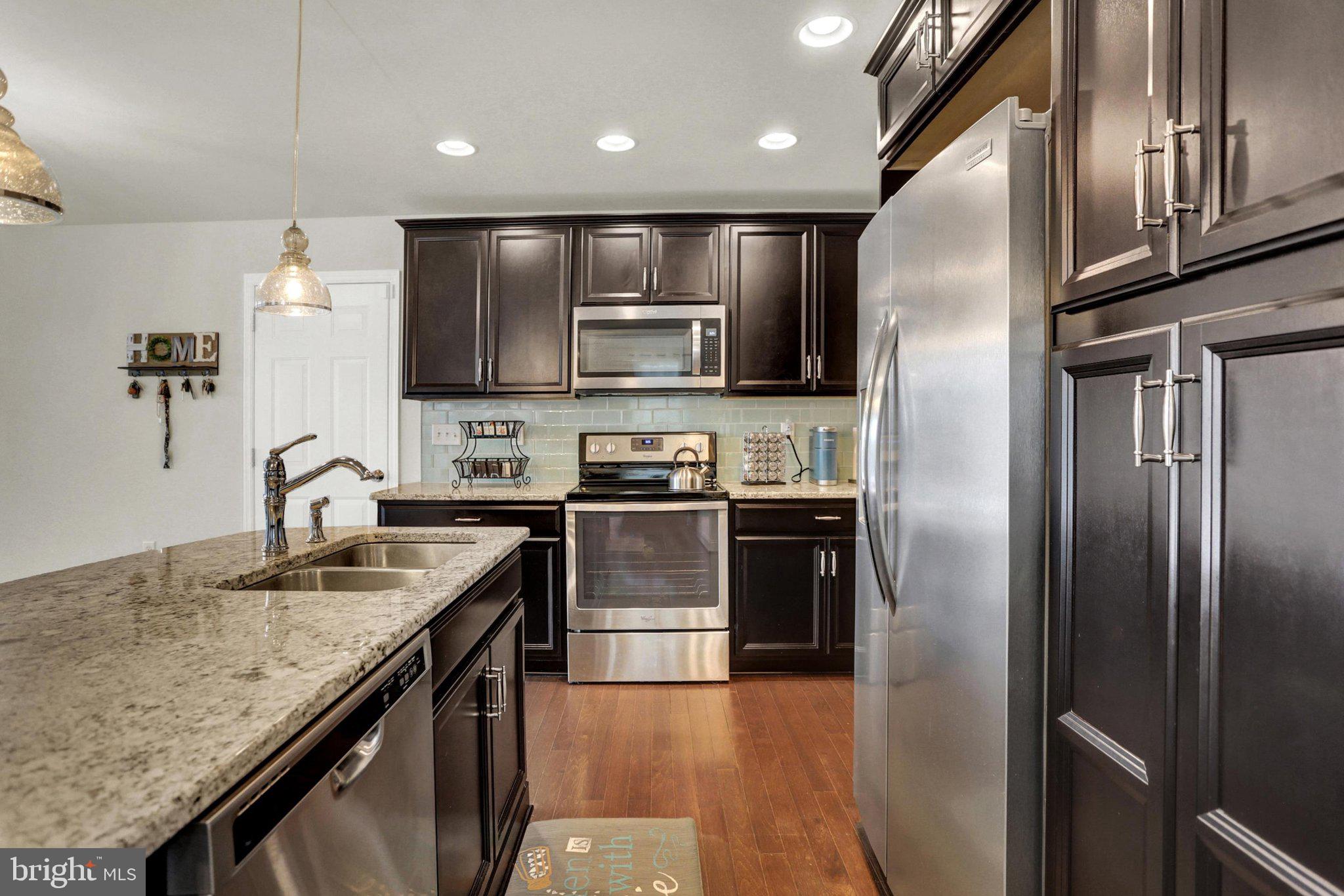 HIGHLANDS OF YORK HAVEN - Residential