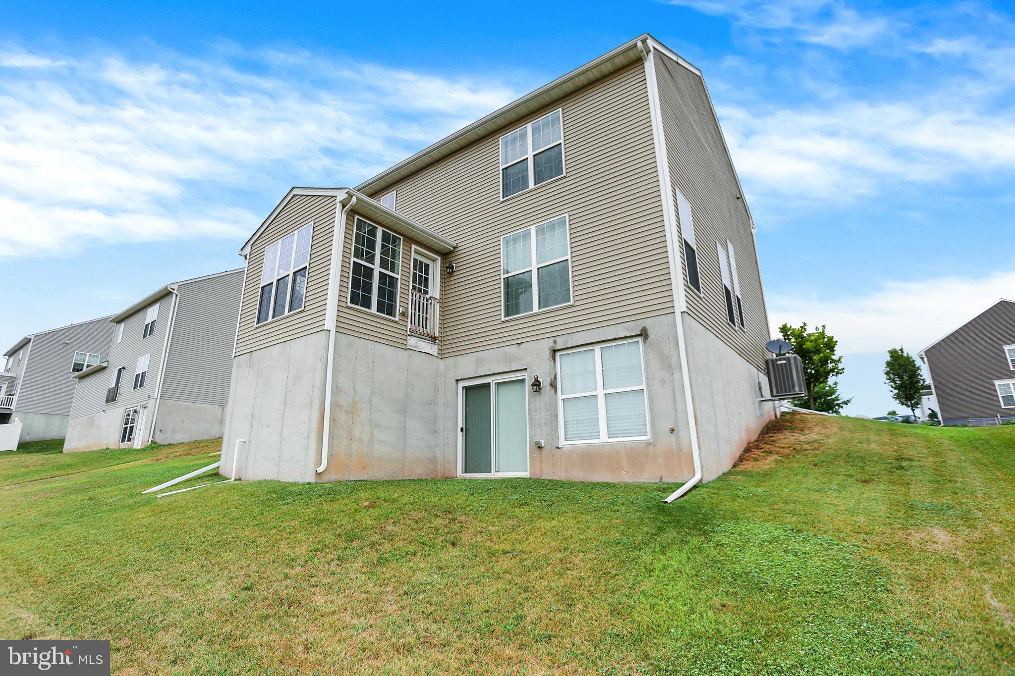 HIGHLANDS OF YORK HAVEN - Residential