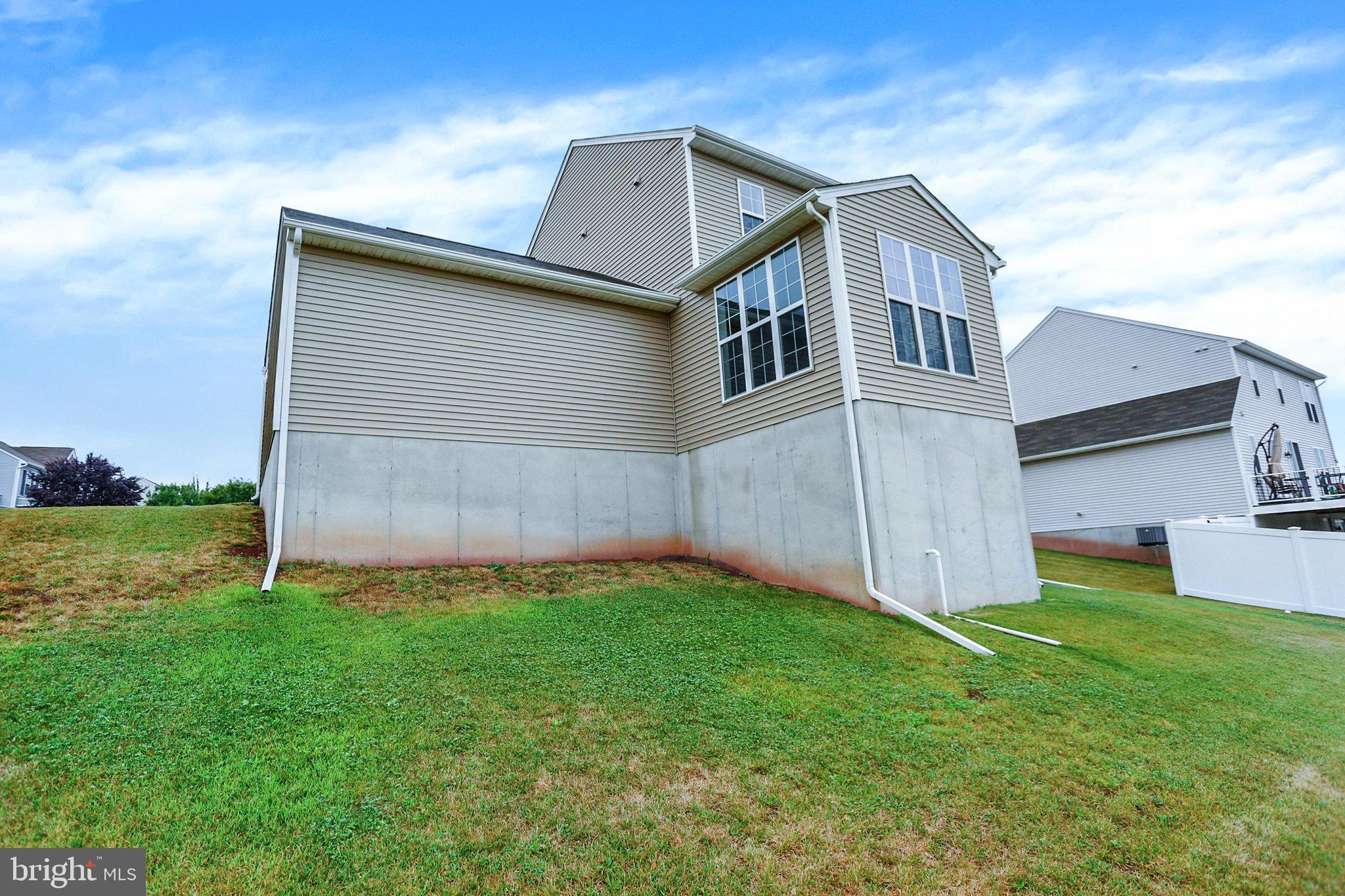 HIGHLANDS OF YORK HAVEN - Residential