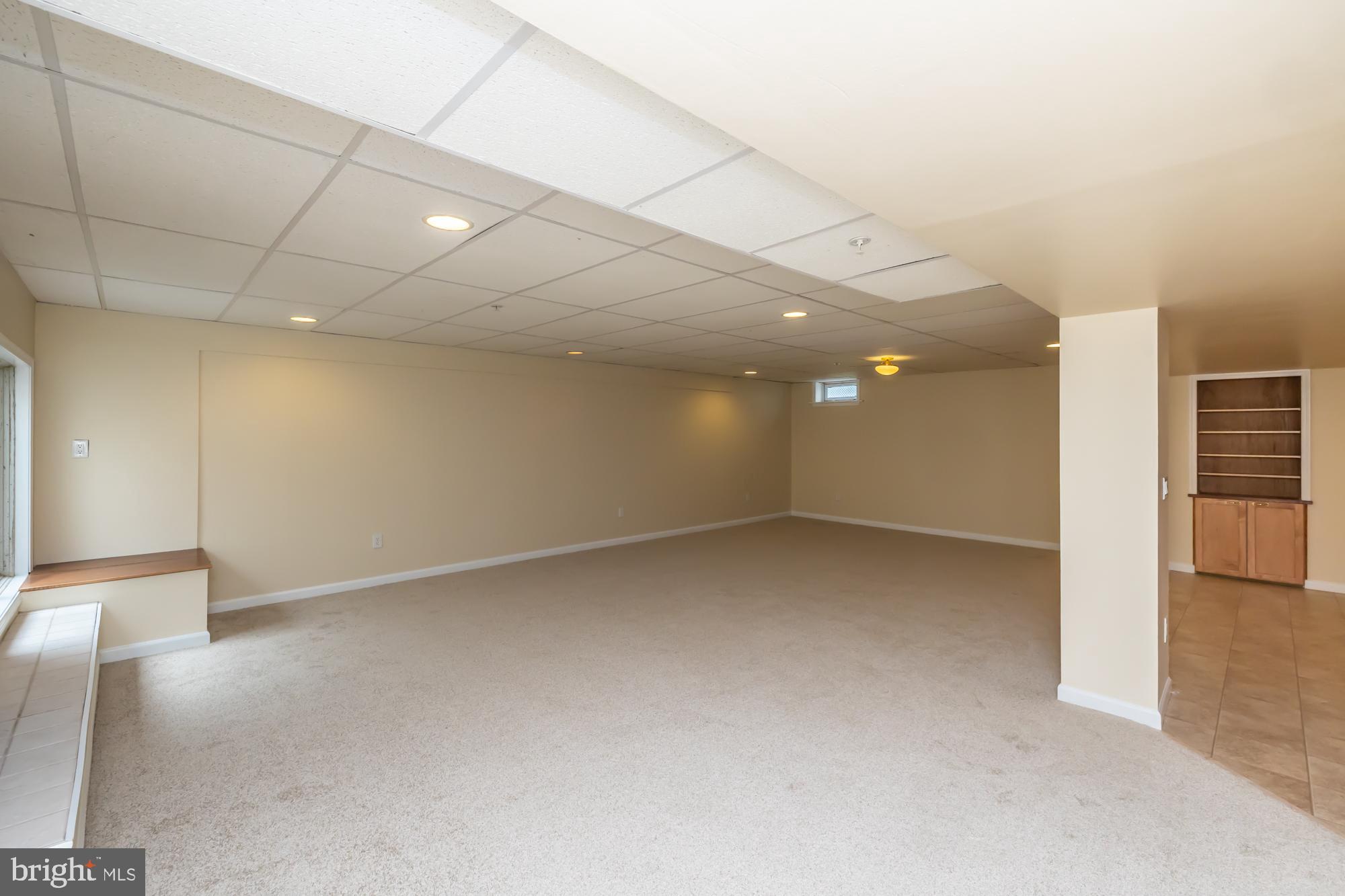NEW BRITAIN WALK - Residential