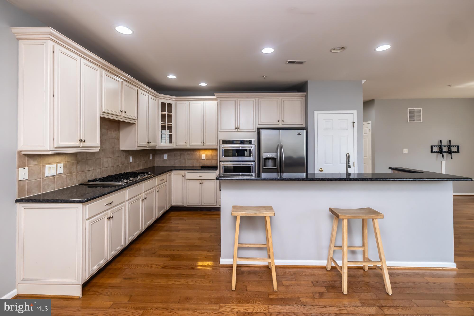 NEW BRITAIN WALK - Residential