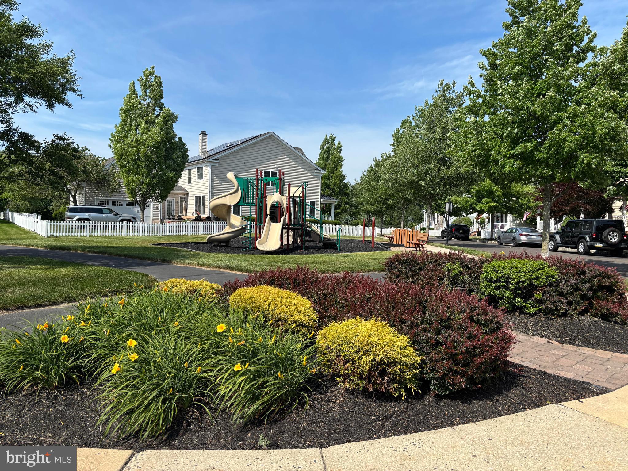 NEW BRITAIN WALK - Residential