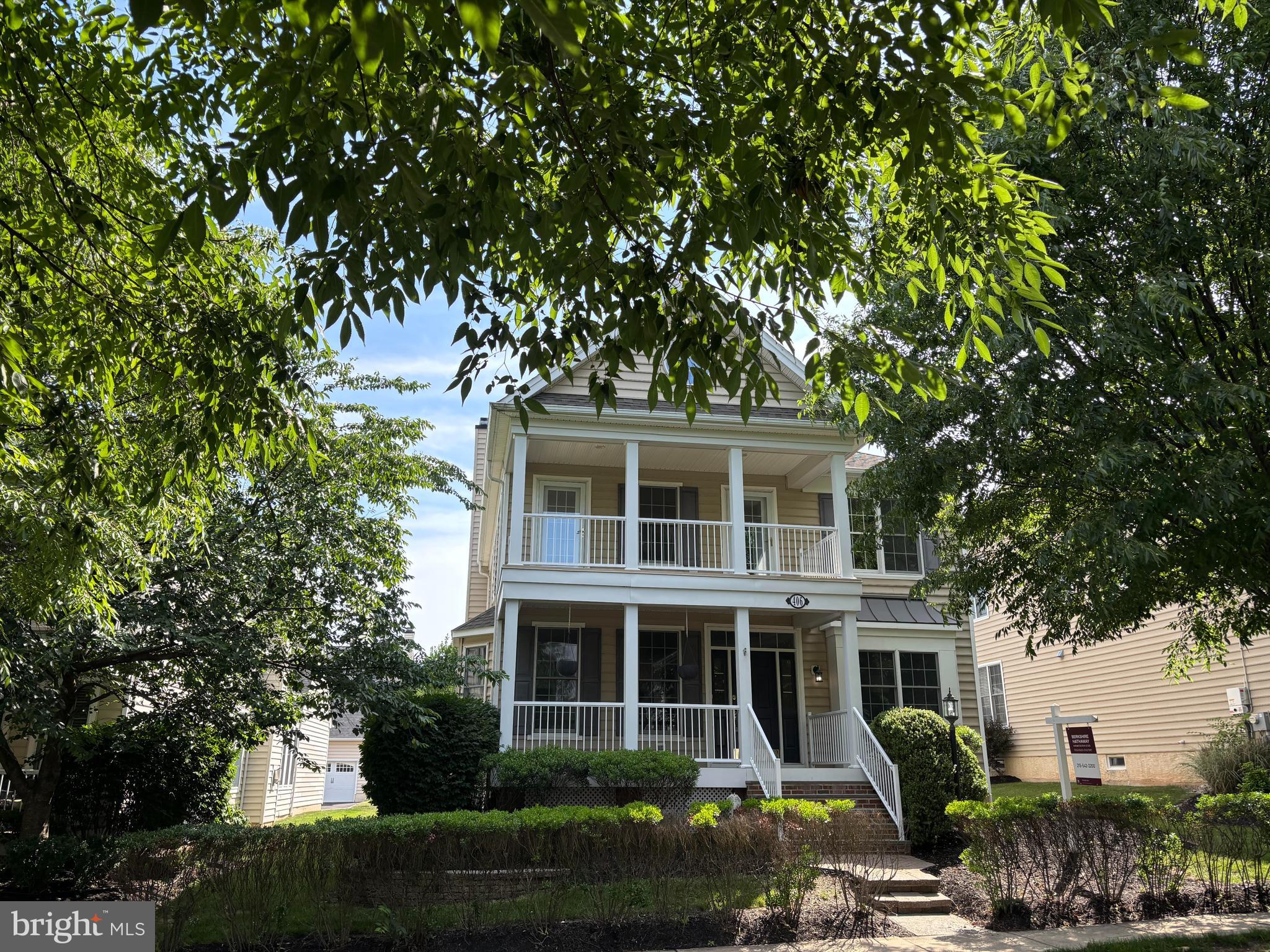 NEW BRITAIN WALK - Residential