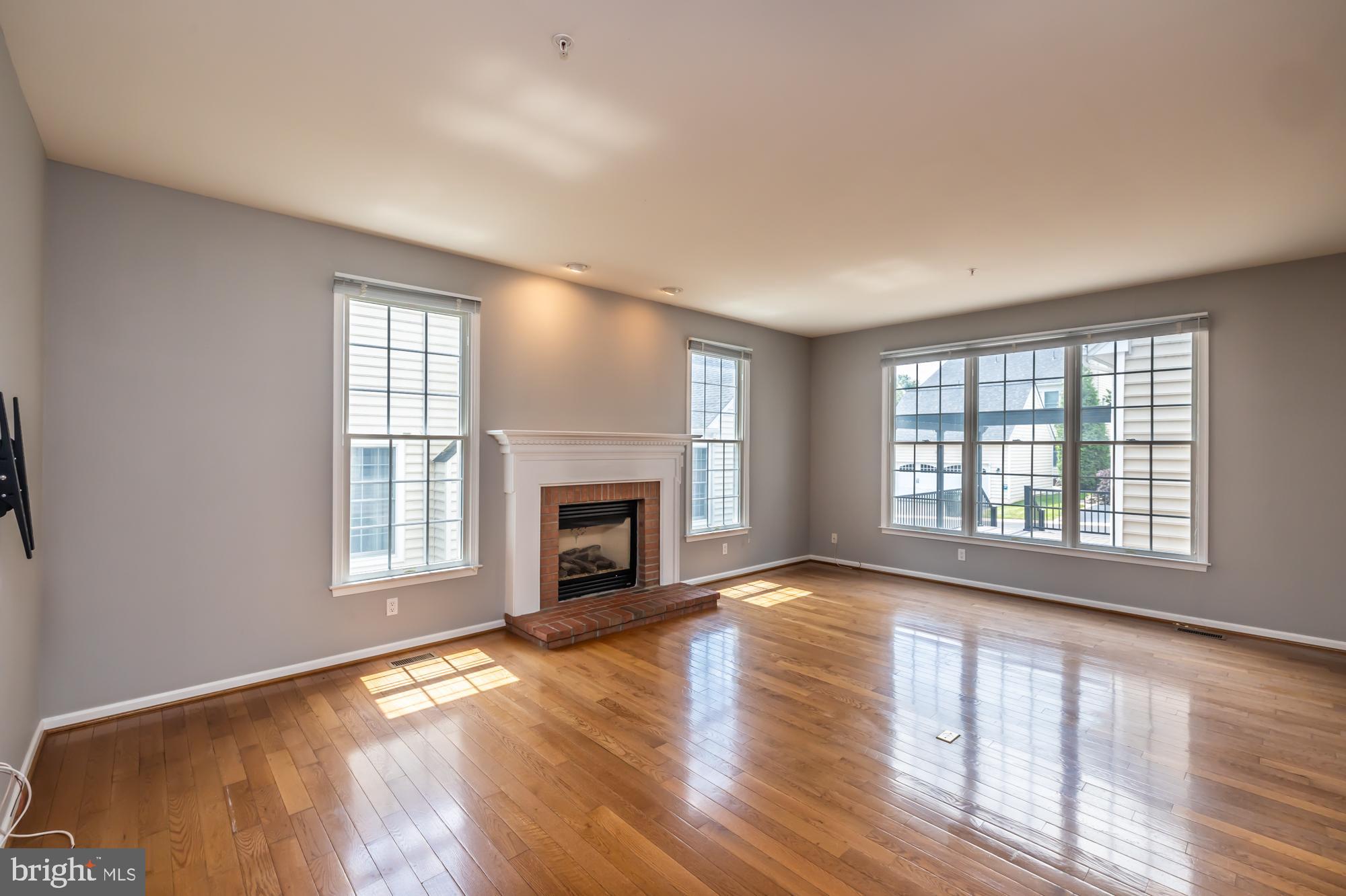 NEW BRITAIN WALK - Residential