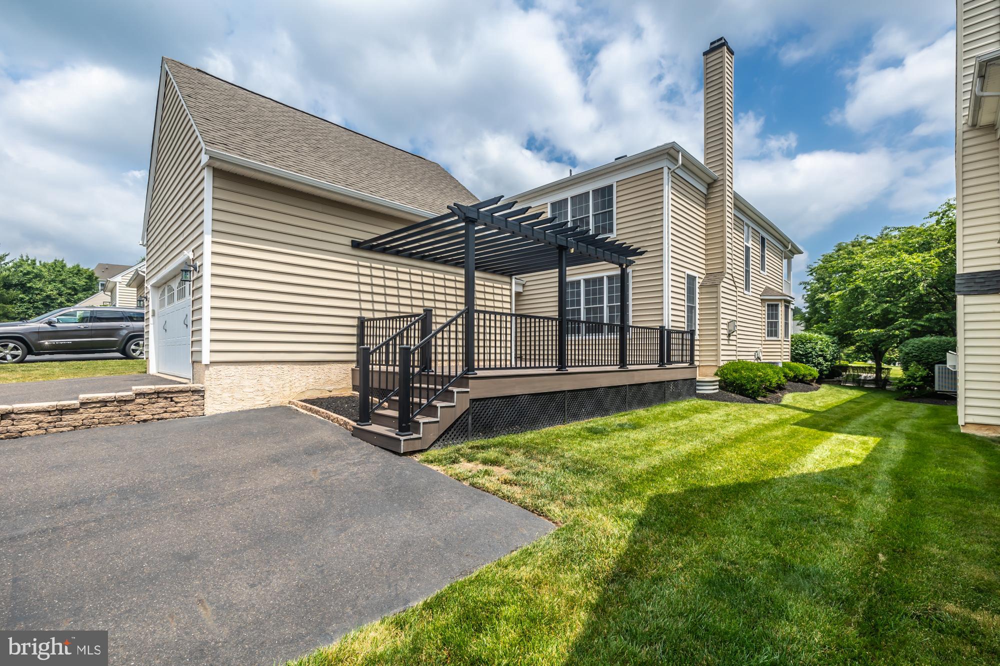NEW BRITAIN WALK - Residential