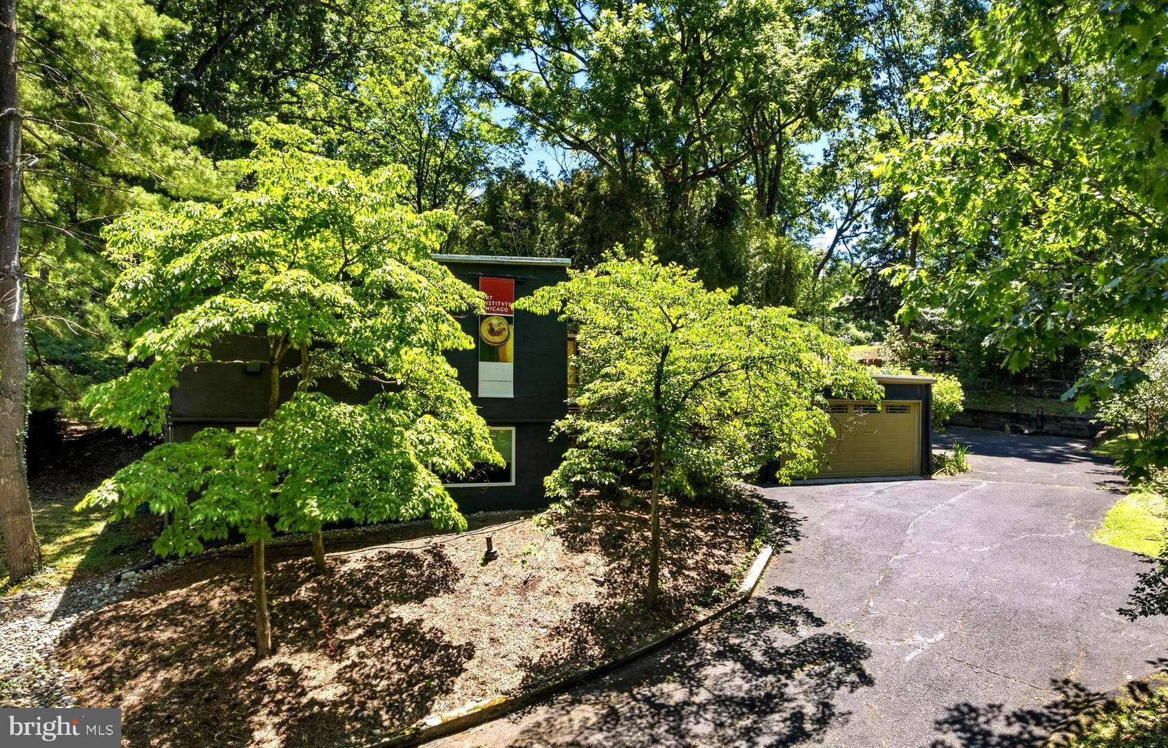 CHESTNUT HILL - Residential