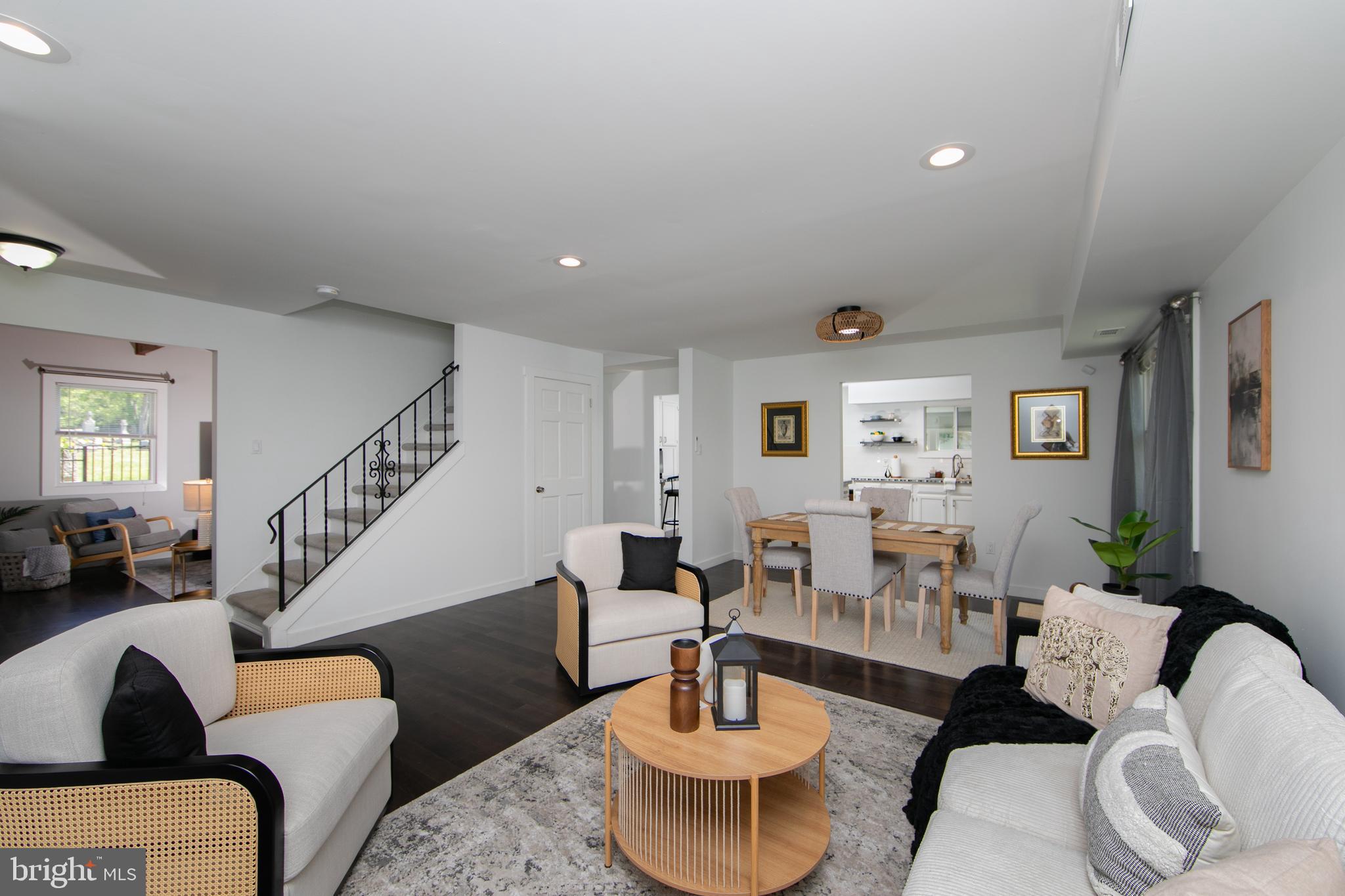 ROXBOROUGH - Residential