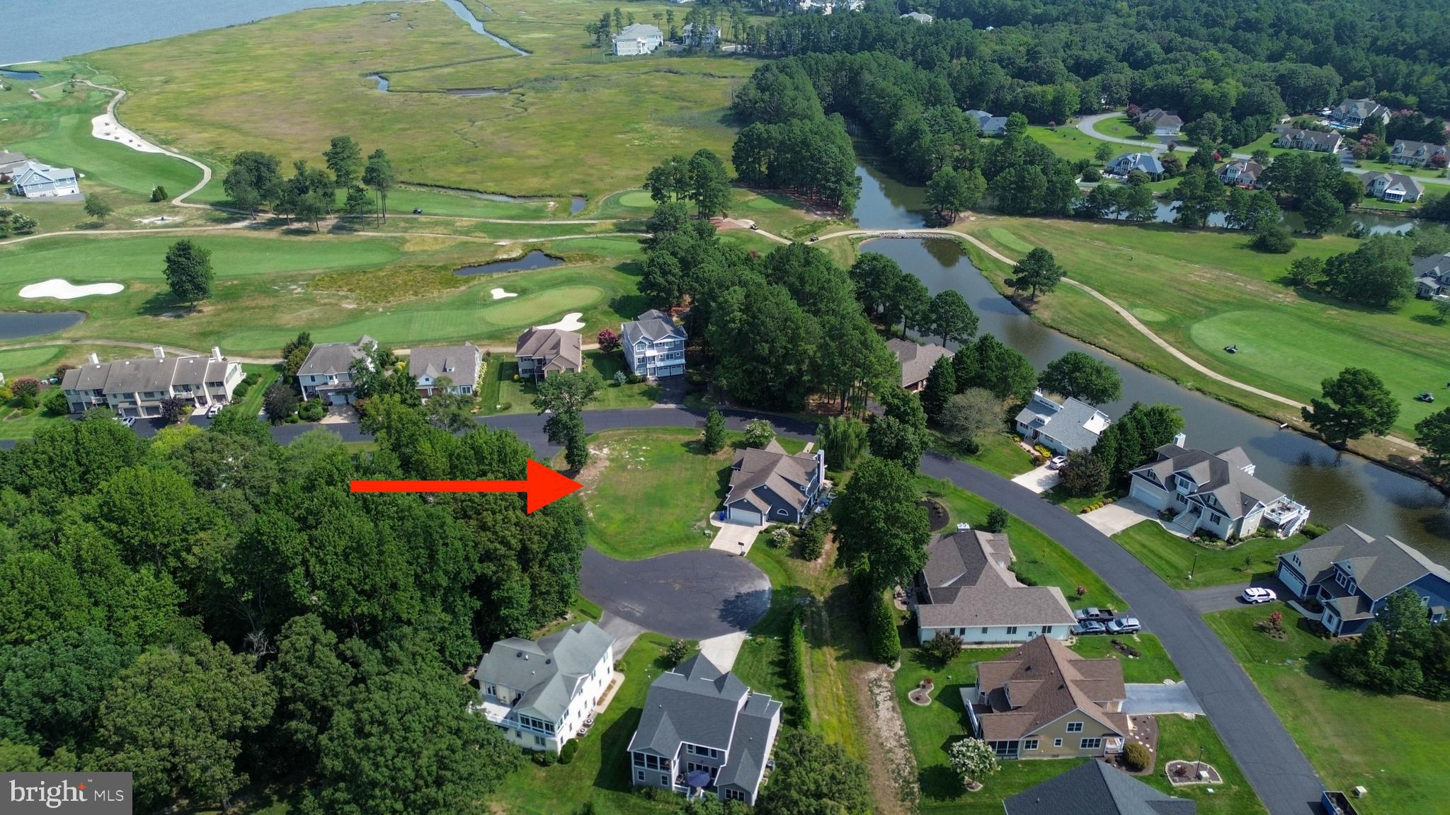 FAIRWAY VILLAS - Land
