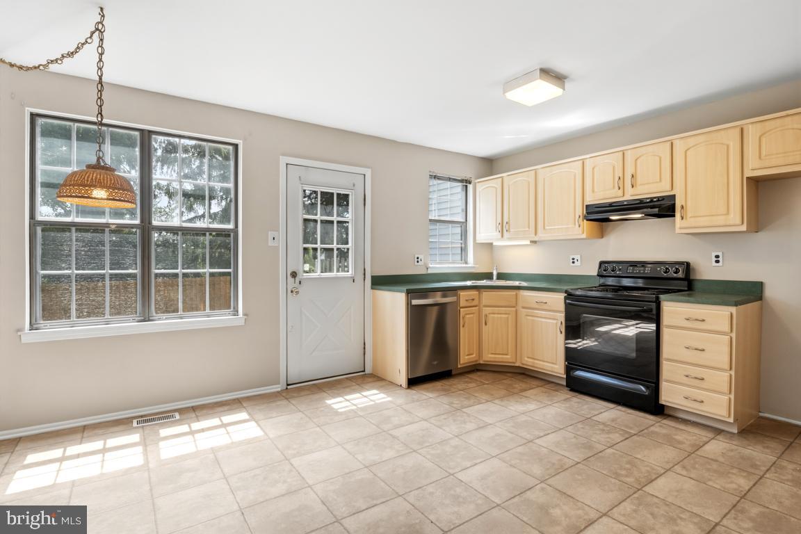 MONTGOMERY GLEN - Residential