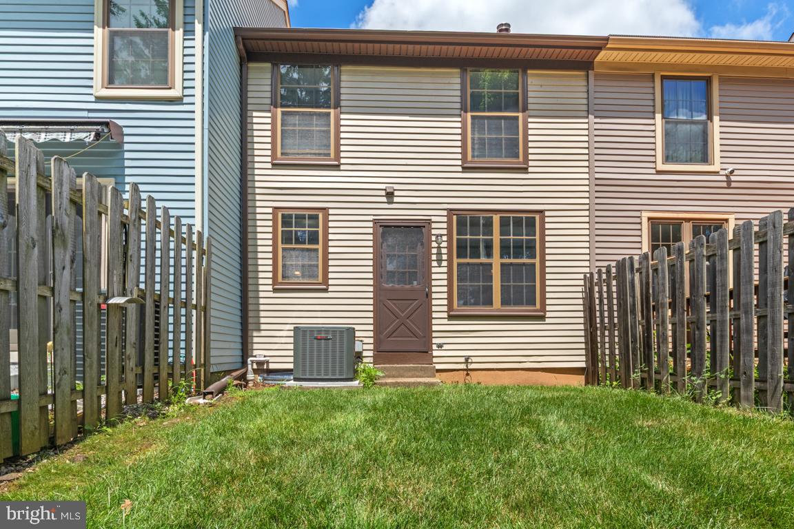 MONTGOMERY GLEN - Residential