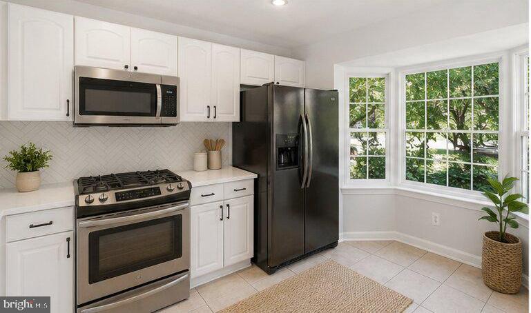 MONTGOMERY MEADOWS - Residential
