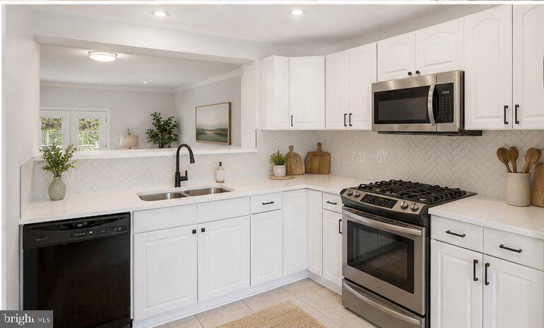 MONTGOMERY MEADOWS - Residential