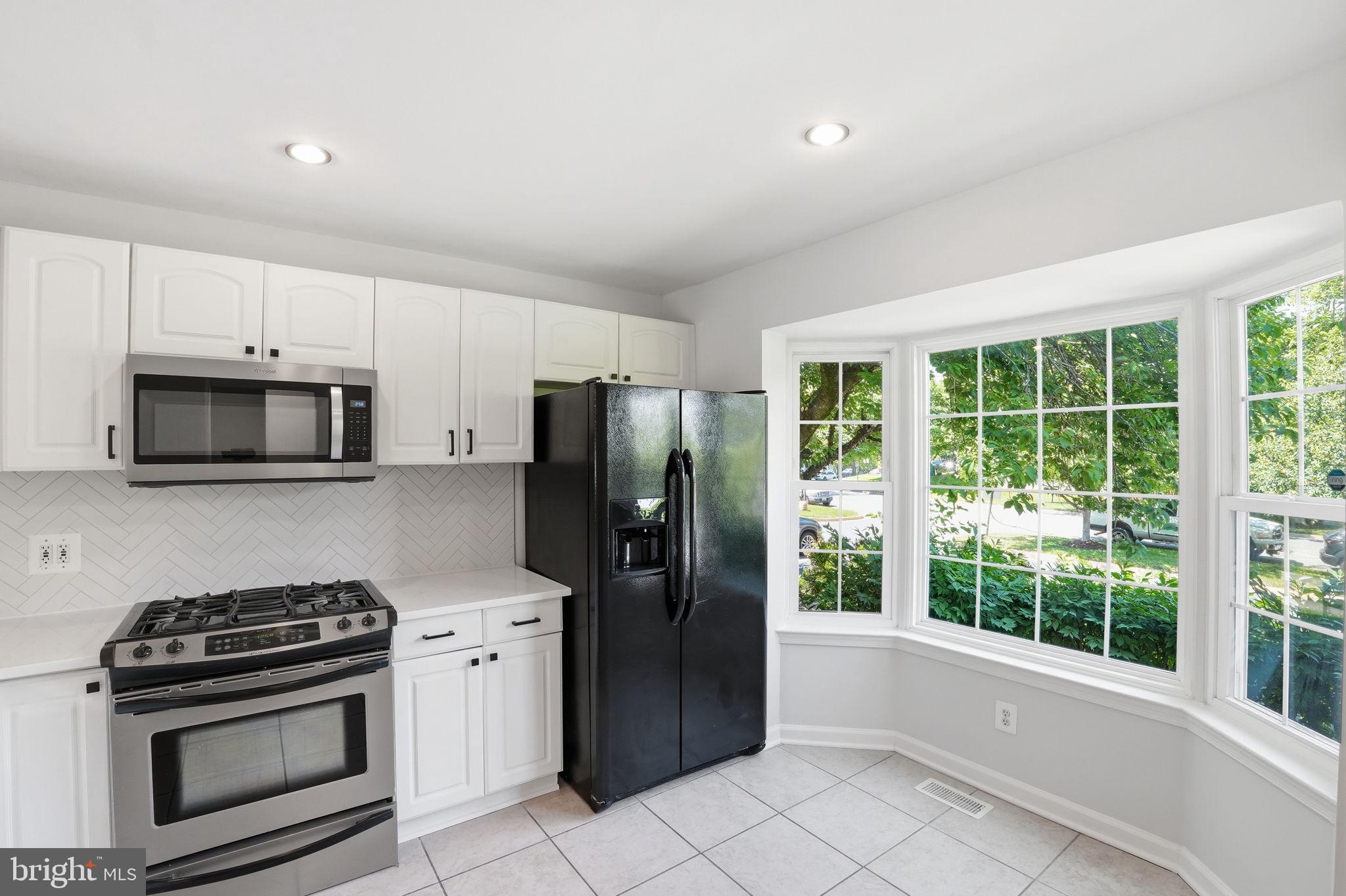 MONTGOMERY MEADOWS - Residential