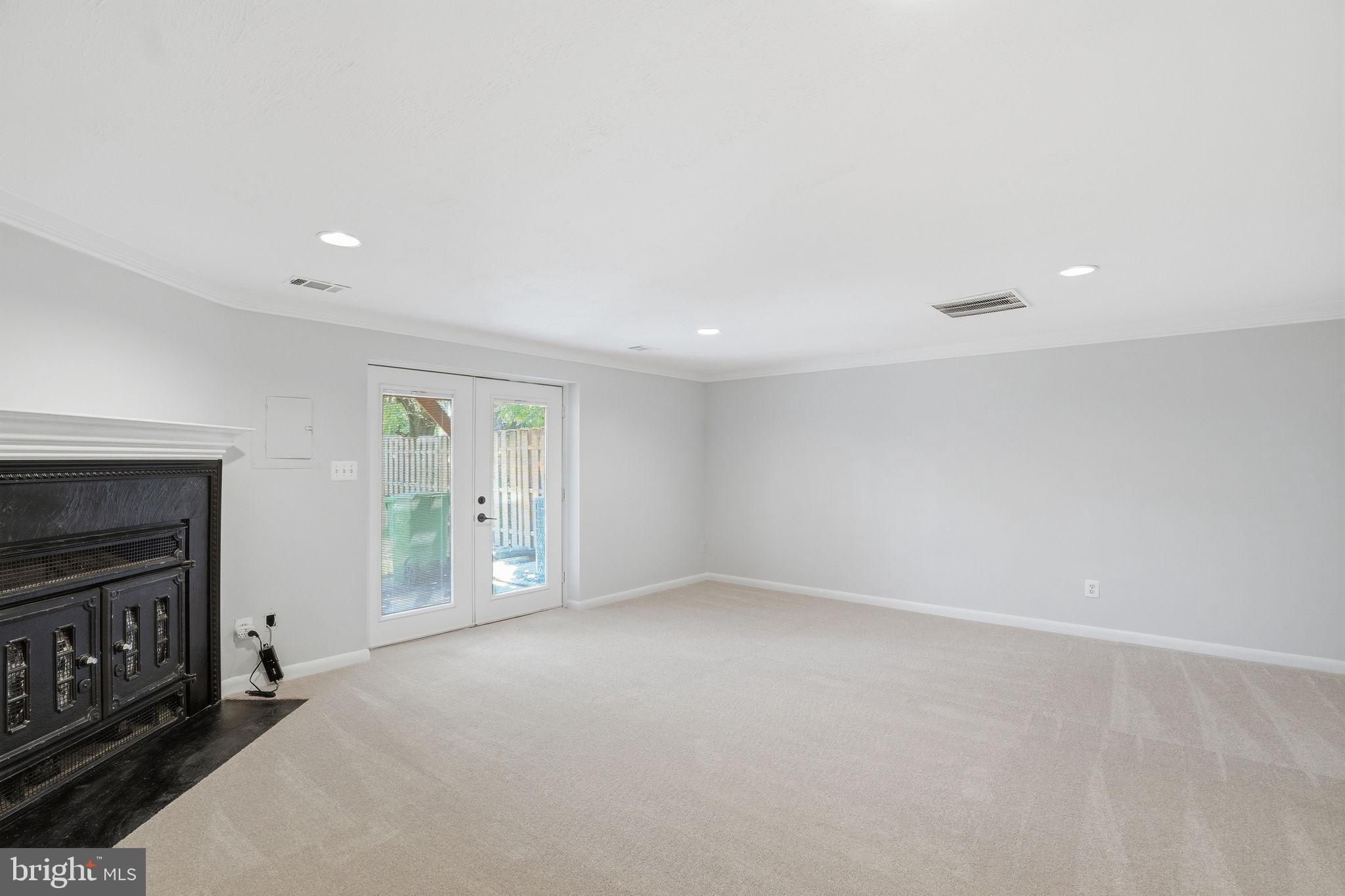 MONTGOMERY MEADOWS - Residential