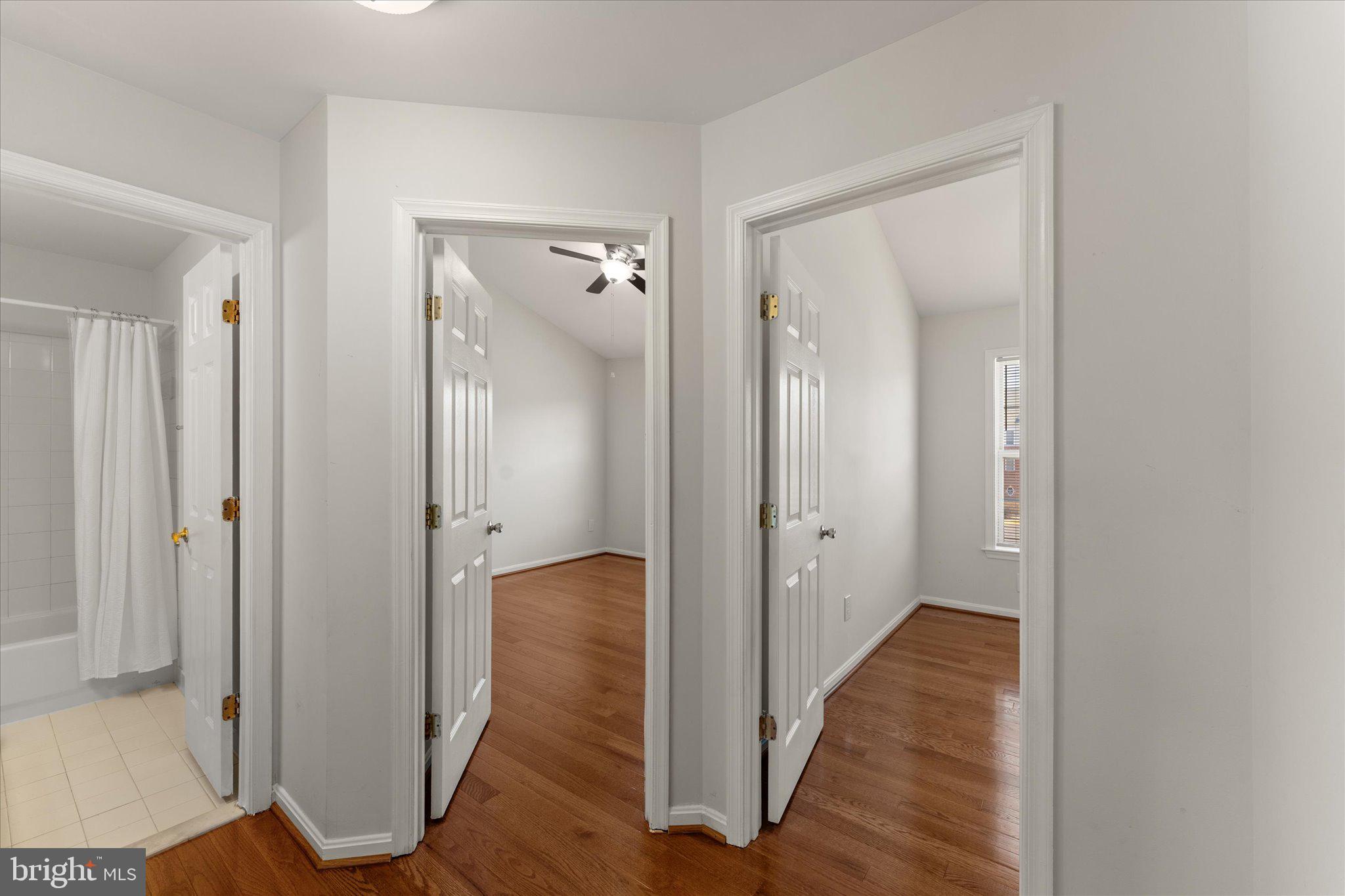 POTOMAC LAKES - Residential Lease