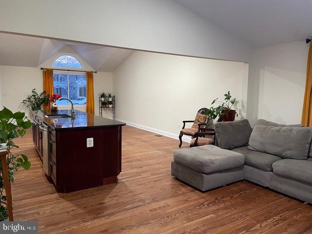 SENECA CHASE - Residential Lease