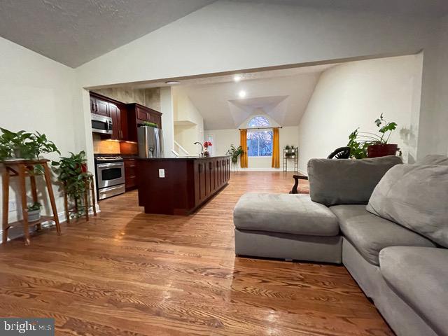 SENECA CHASE - Residential Lease