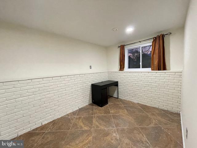 SENECA CHASE - Residential Lease