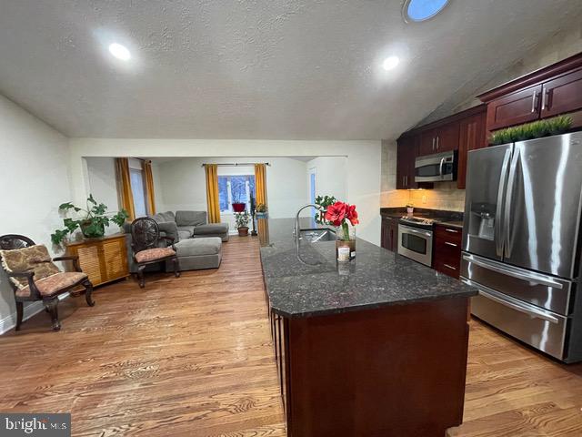 SENECA CHASE - Residential Lease