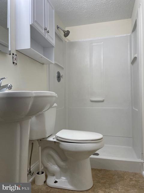 SENECA CHASE - Residential Lease