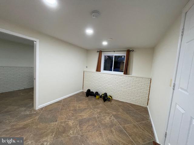 SENECA CHASE - Residential Lease