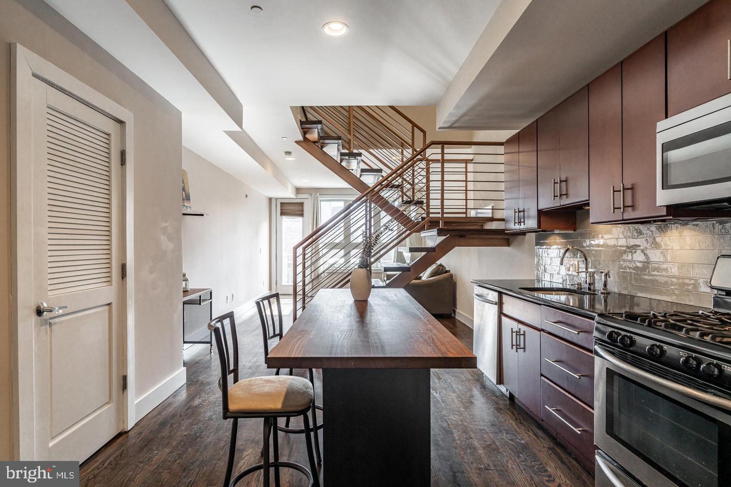 FRANCISVILLE - Residential Lease