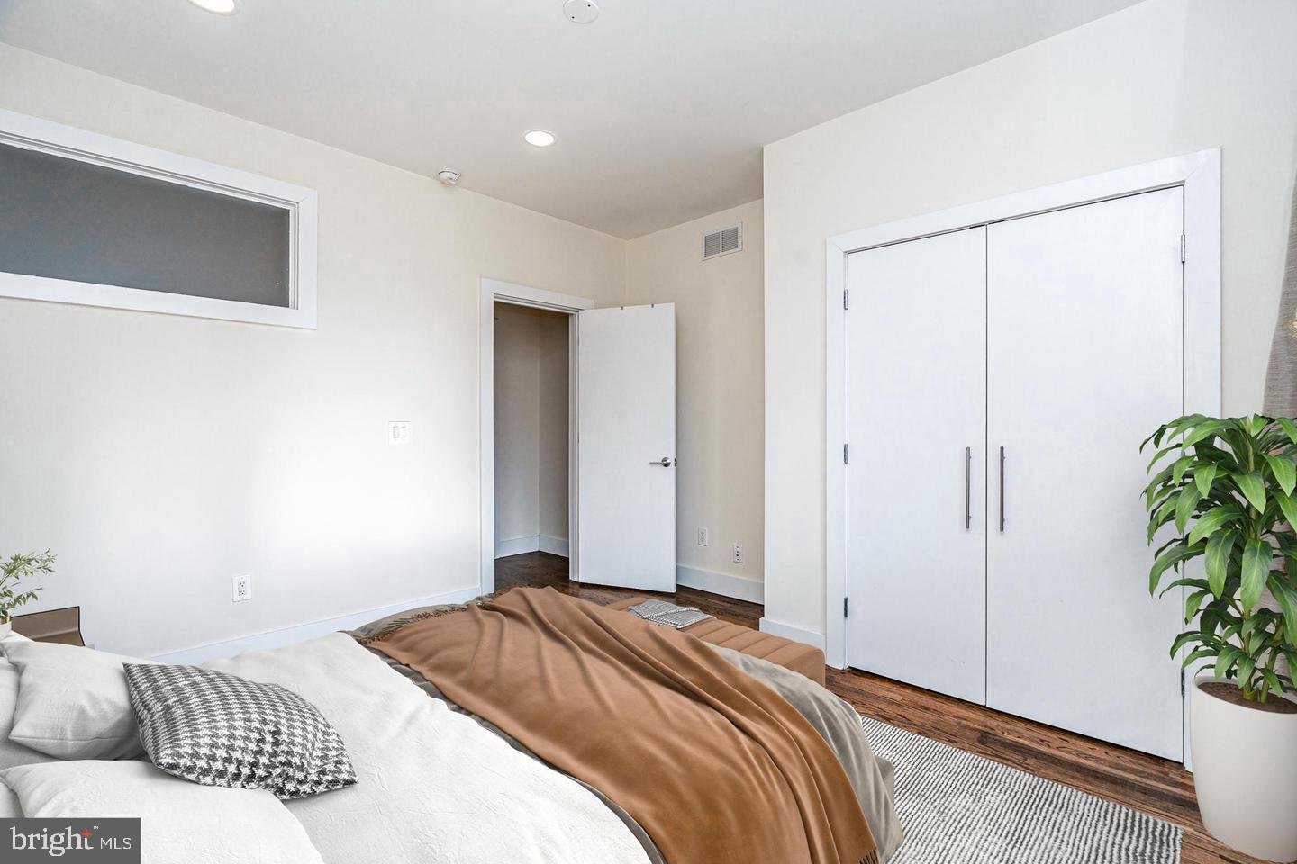 FRANCISVILLE - Residential Lease