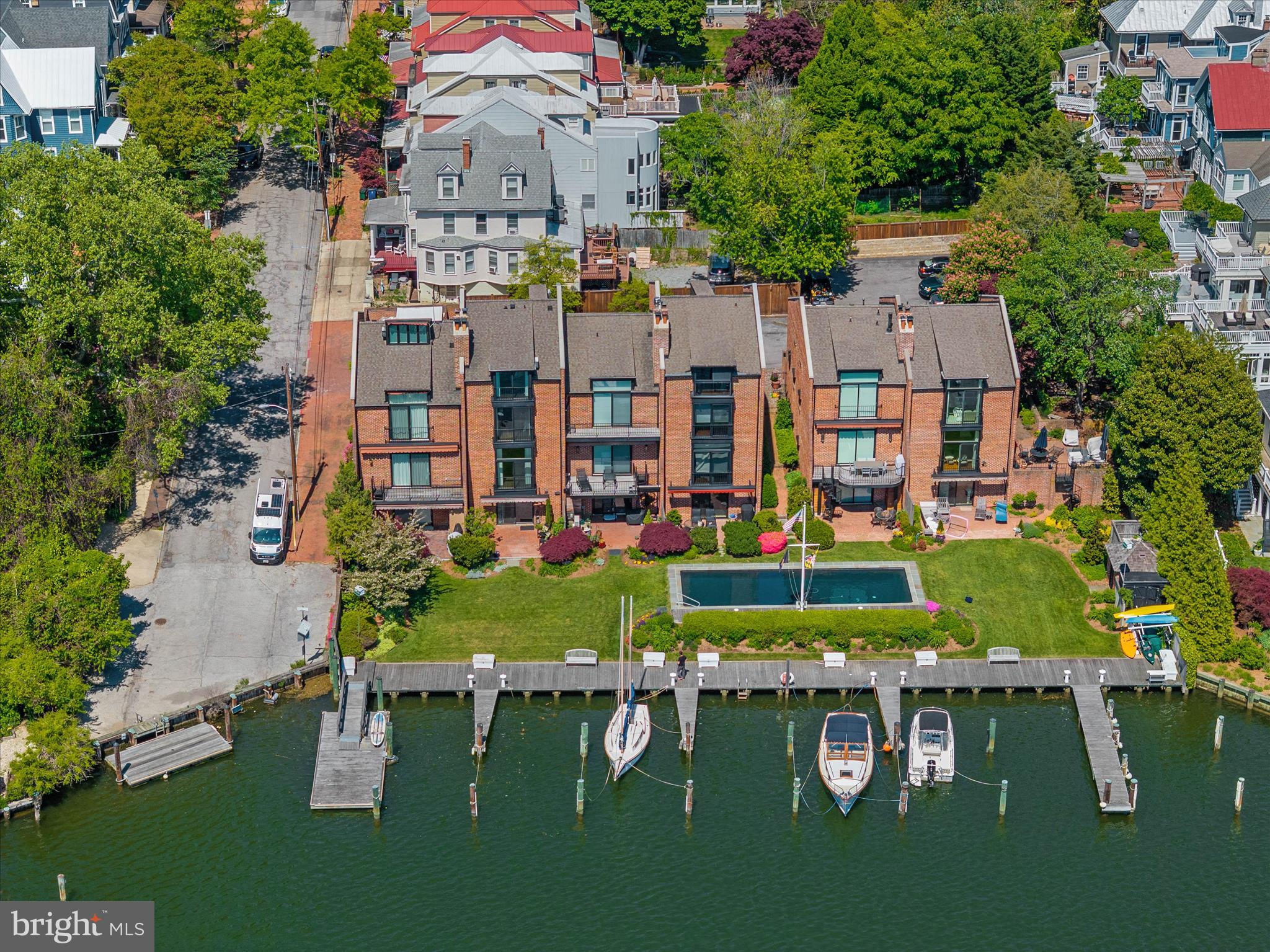 HISTORIC DISTRICT - Residential