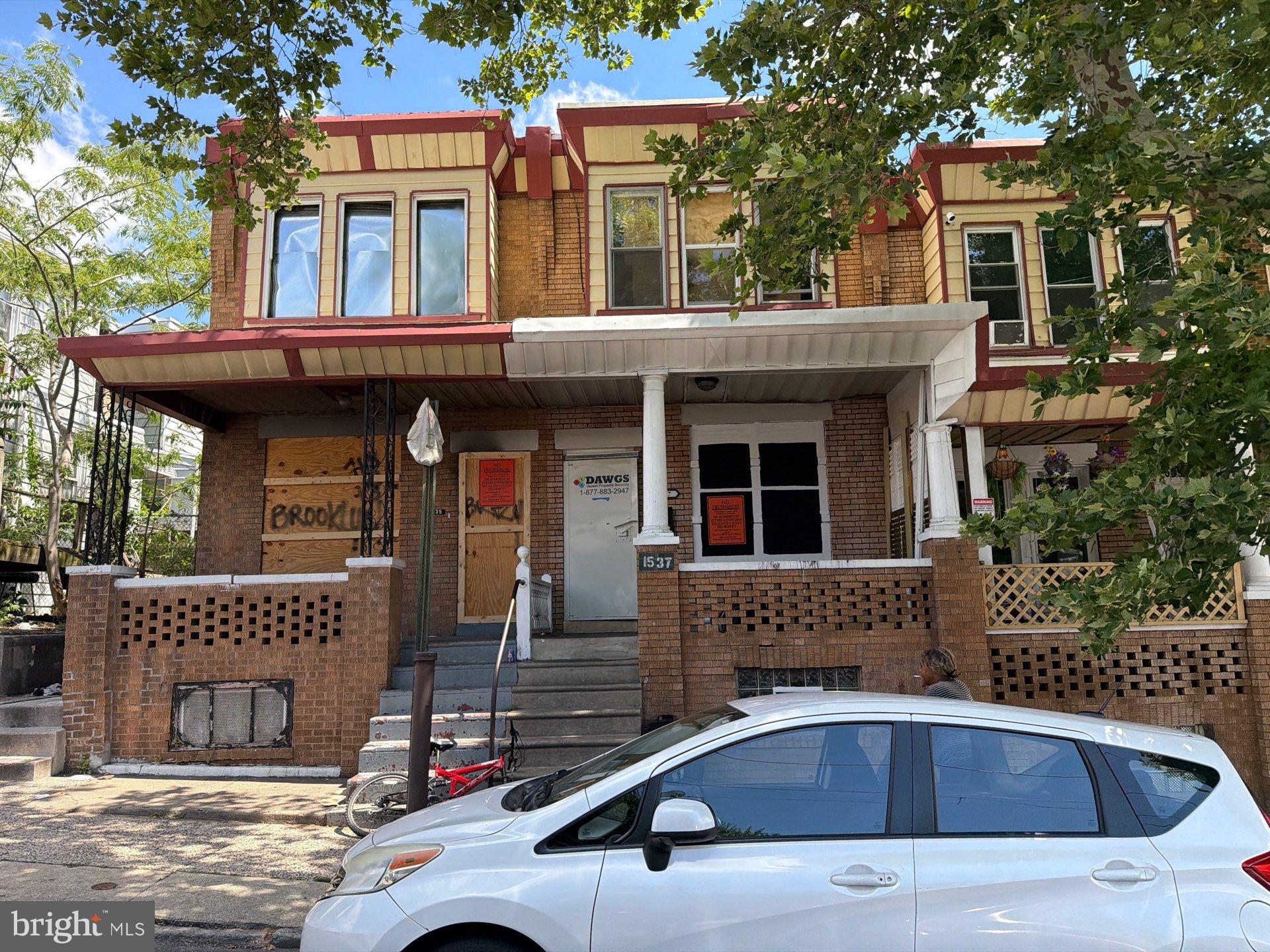 Located in the Frankford section of Philadelphia, this three-bedroom, one-bath interior rowhome offers a functional layout and plenty of opportunity to make it your own. The main level features comfortable living and dining areas that flow into the kitchen, providing a practical space for everyday living. Upstairs, you'll find three well-sized bedrooms and a full hall bathroom. Whether you're a first-time buyer looking to personalize a home or an investor seeking your next addition, this property offers solid potential in a convenient location close to shopping, public transportation, schools, and major commuter routes.