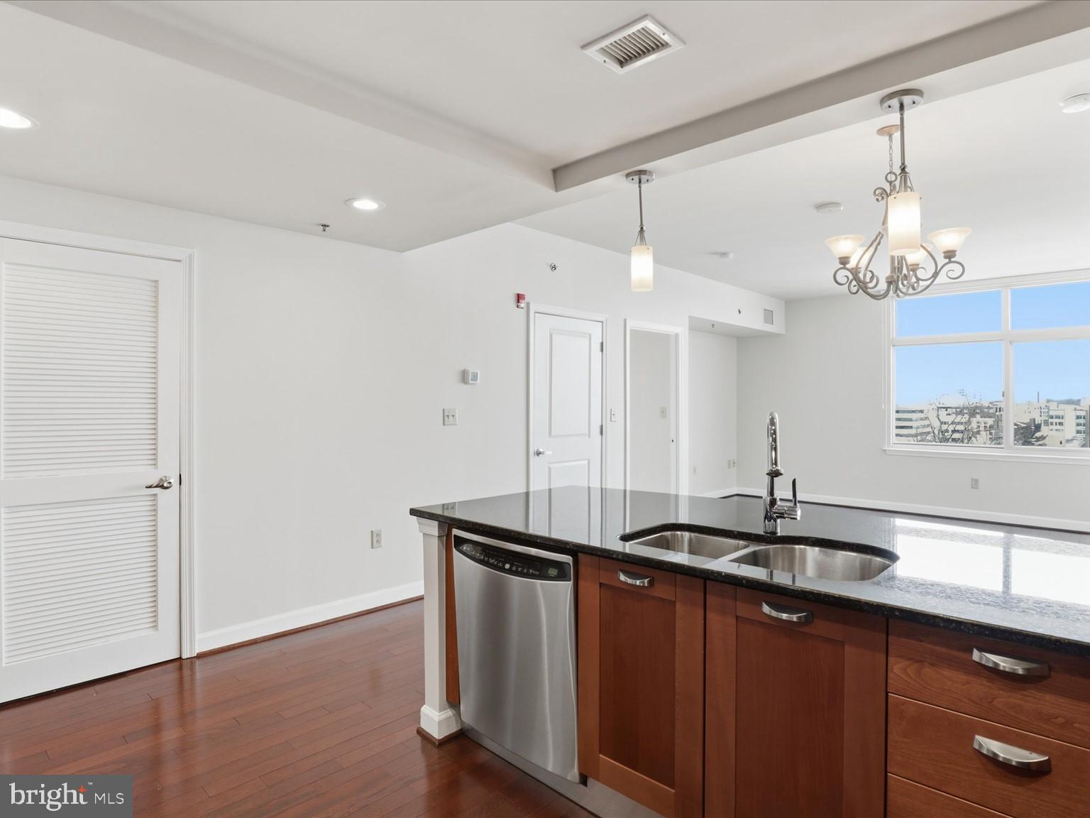 MIDTOWN BETHESDA NORTH - Residential