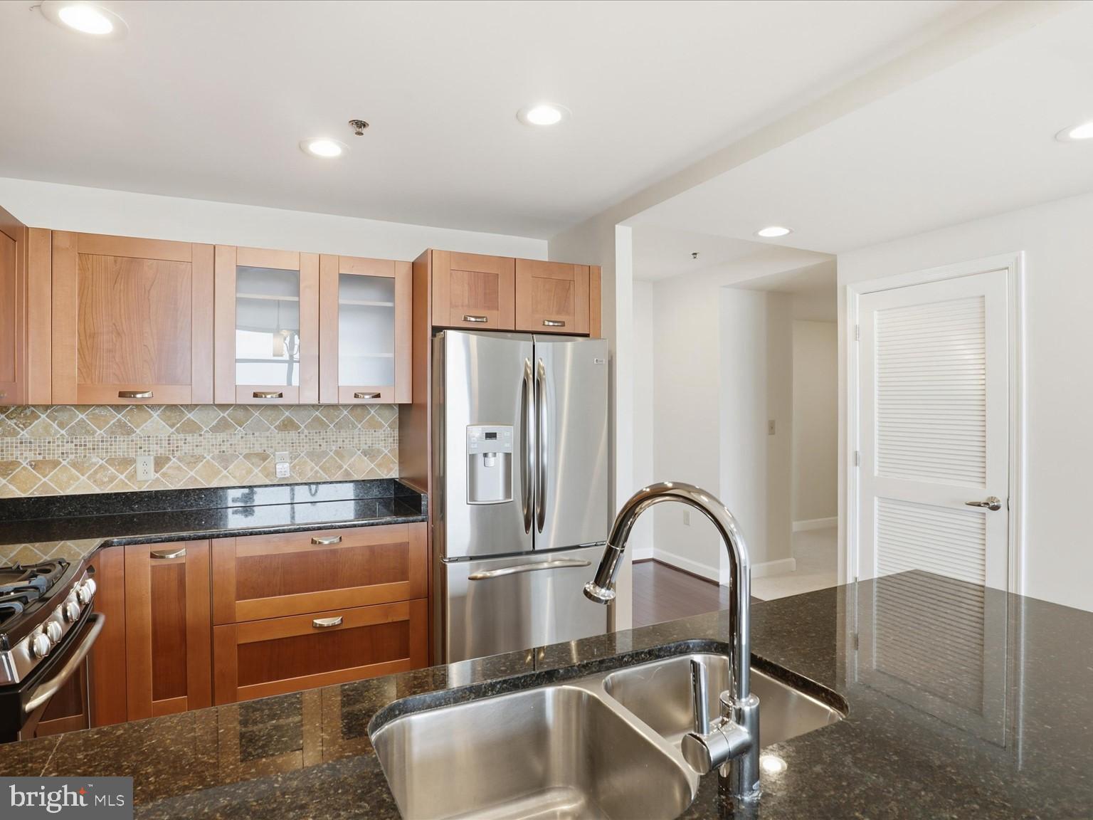 MIDTOWN BETHESDA NORTH - Residential