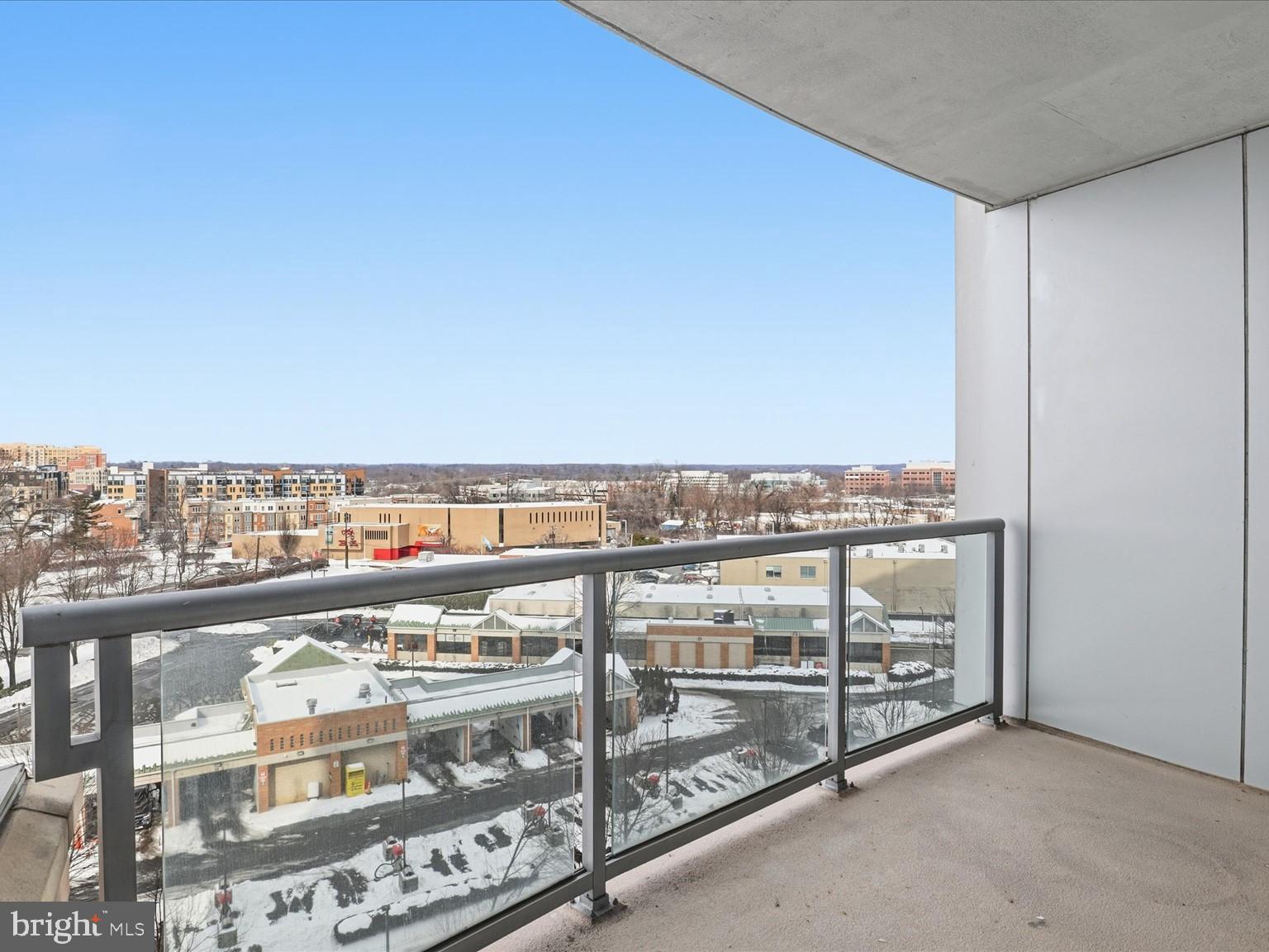 MIDTOWN BETHESDA NORTH - Residential