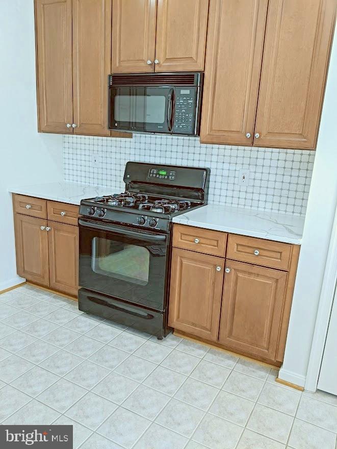 SOLOMONS LANDING - Residential