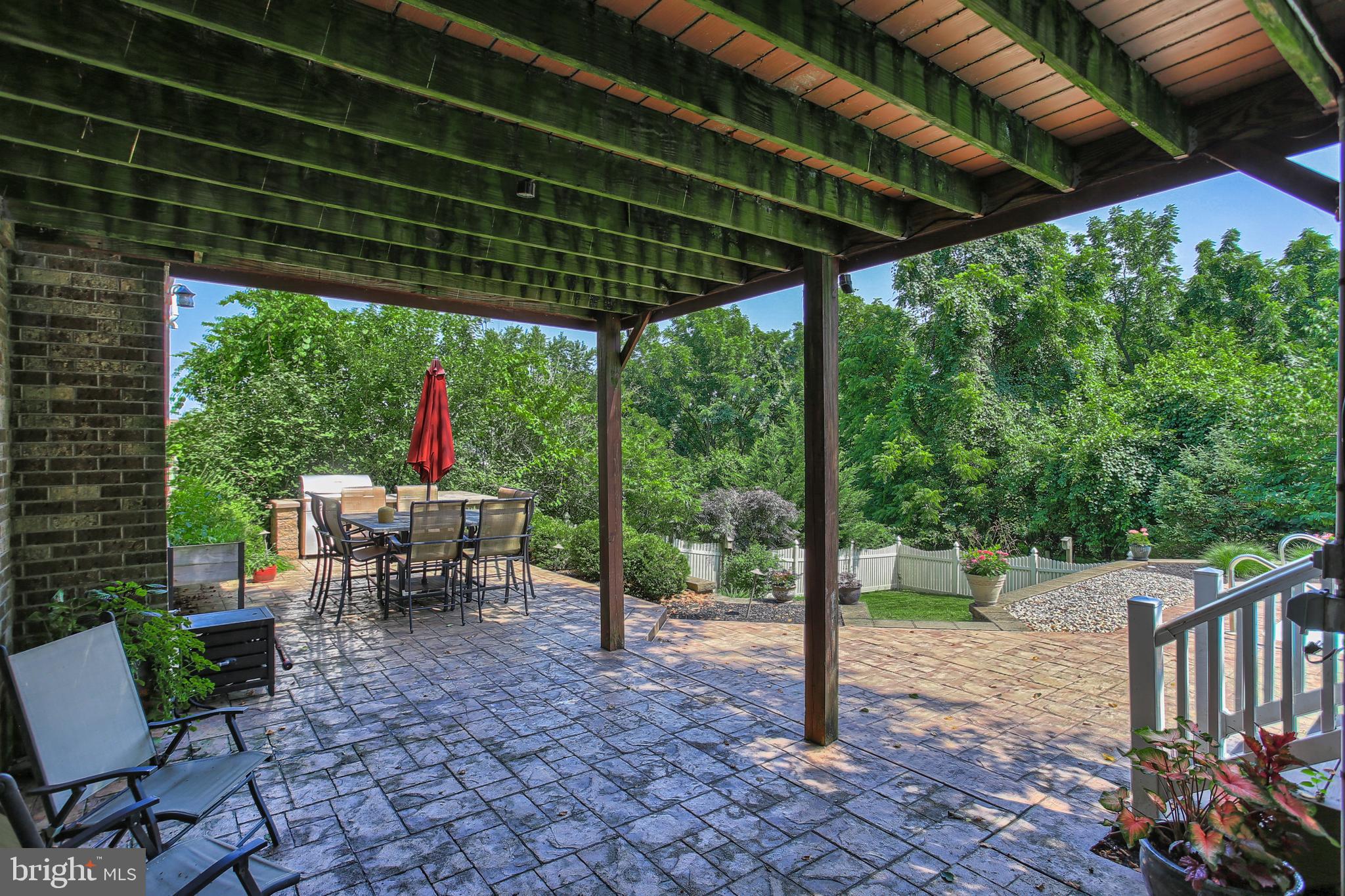 SPRINGETTSBURY TWP - Residential