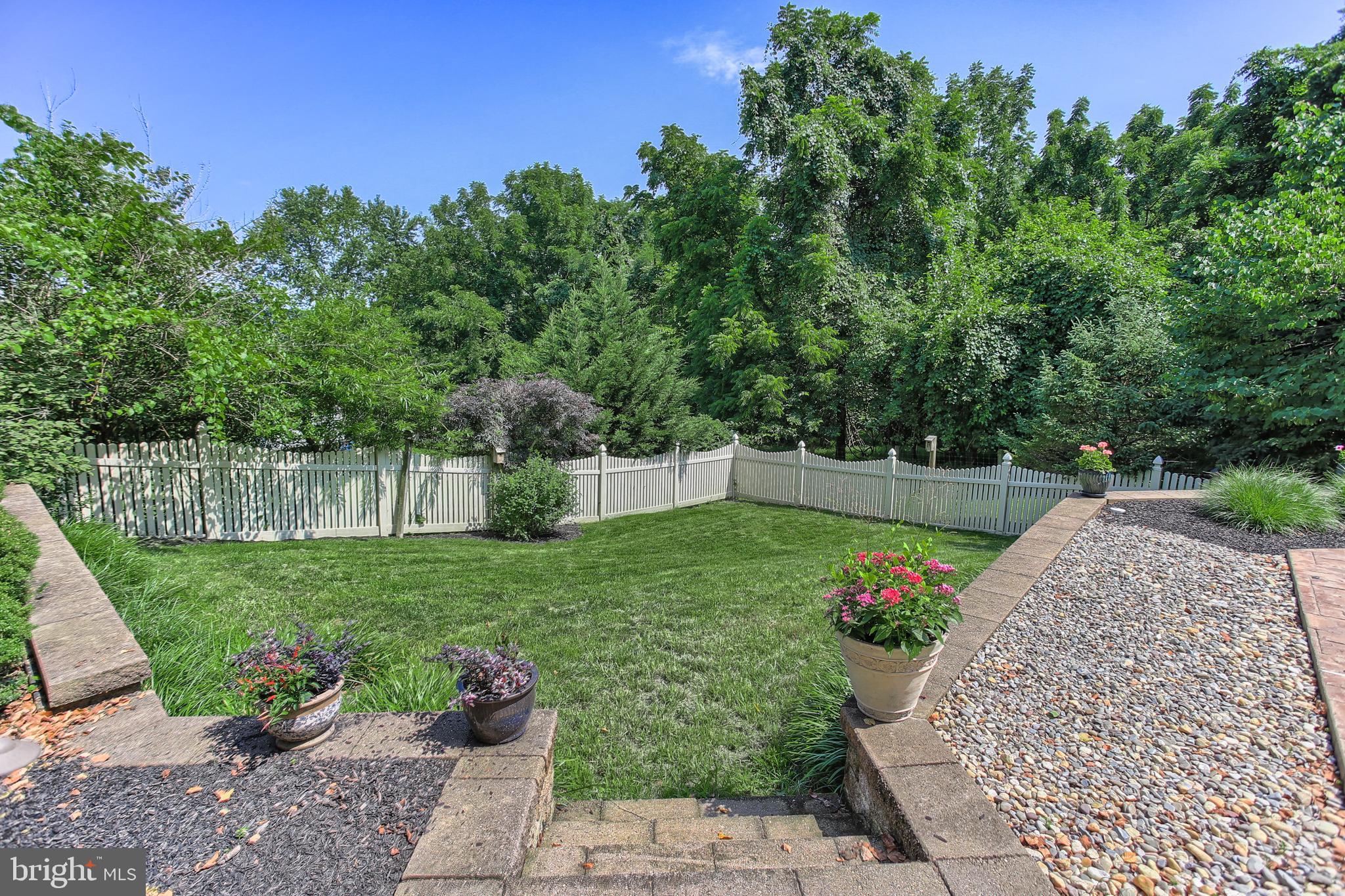 SPRINGETTSBURY TWP - Residential
