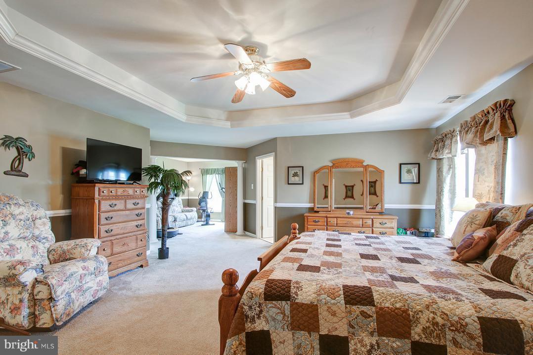 KINGS CROSSING - Residential
