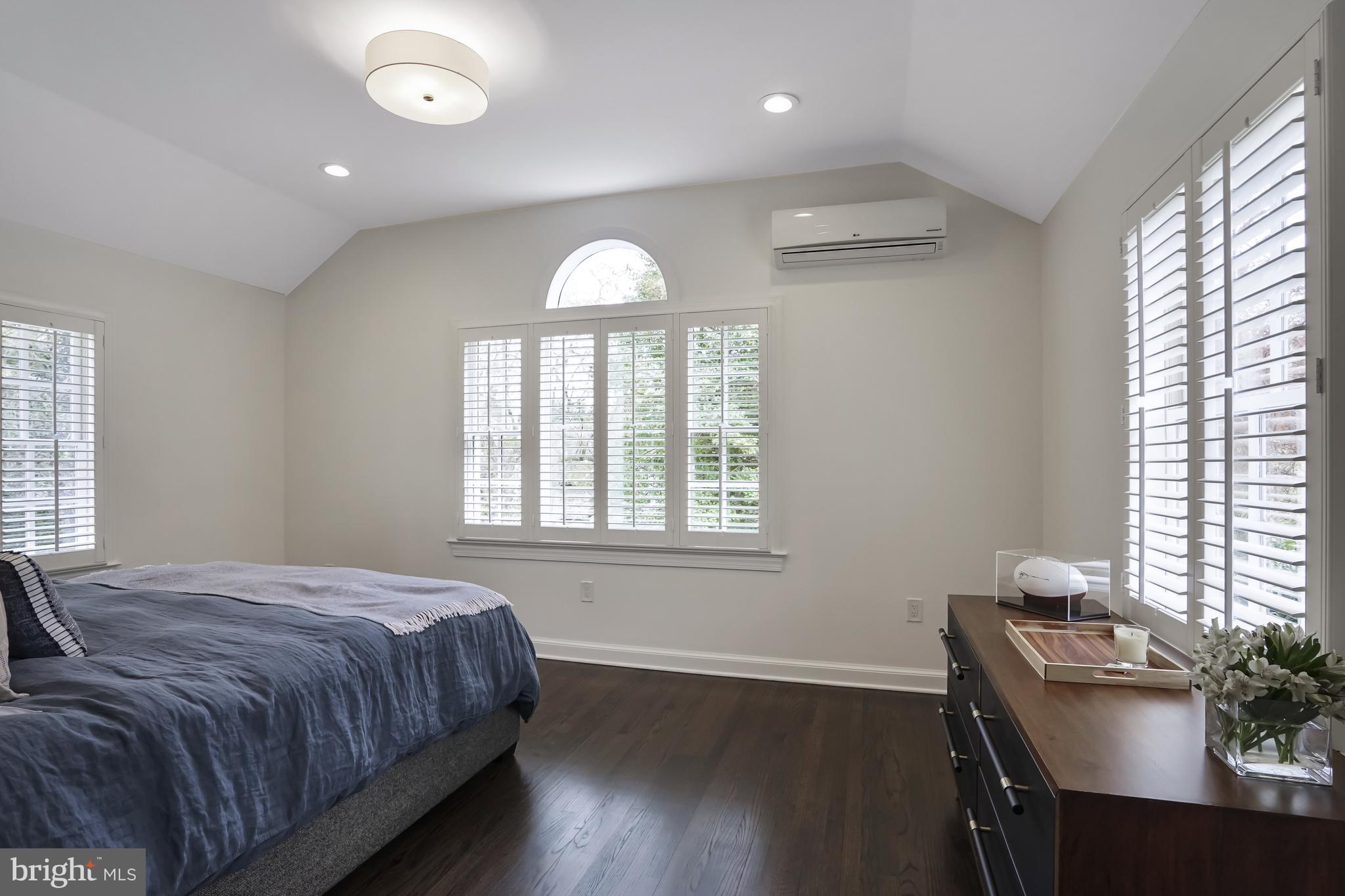 WESTMORELAND HILLS - Residential
