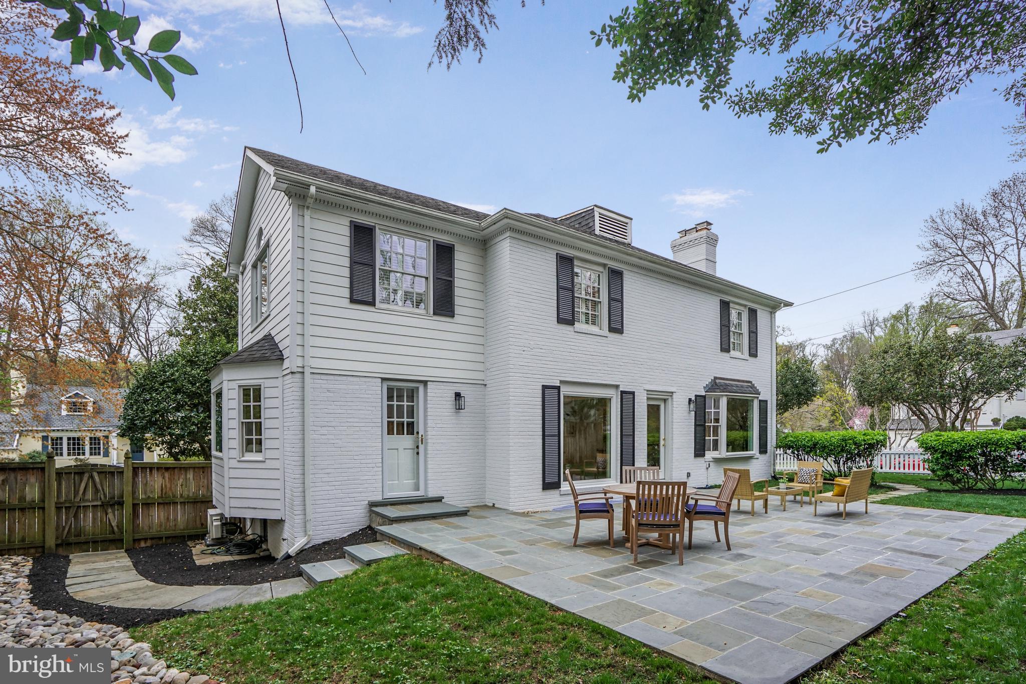 WESTMORELAND HILLS - Residential