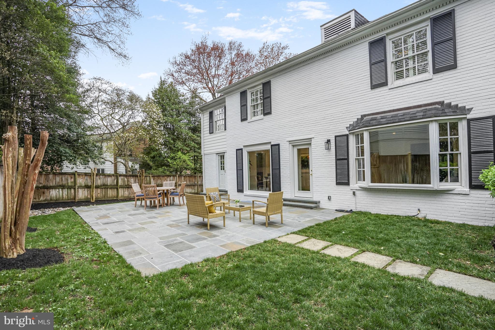 WESTMORELAND HILLS - Residential
