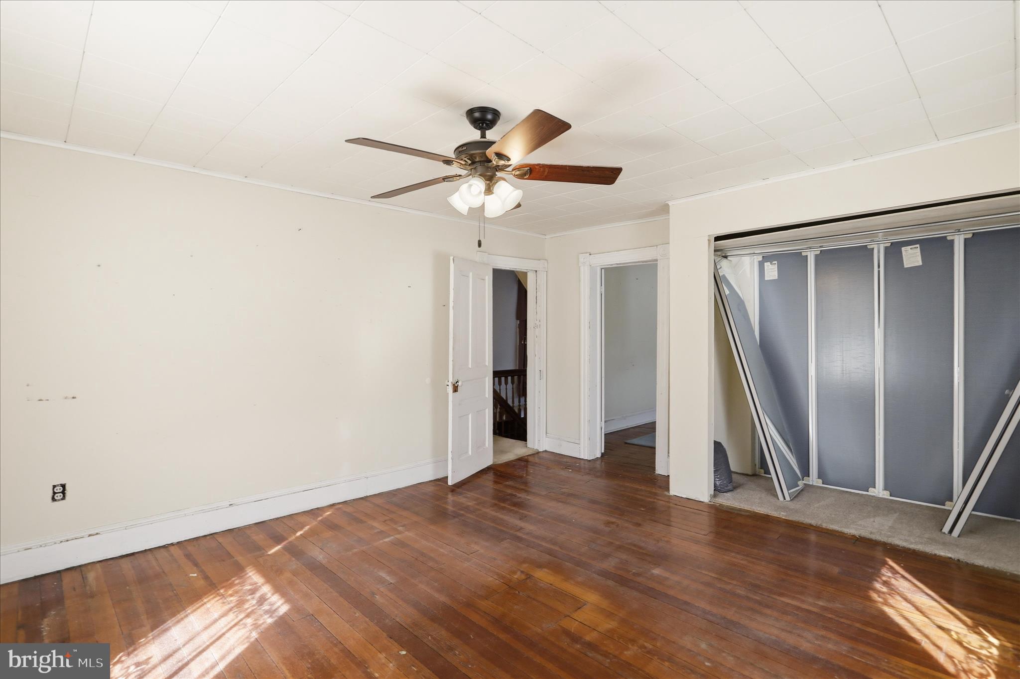 WEST END - Residential